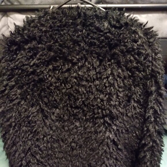 UGG Lorrena Faux Fur Jacket - Picture 6 of 9